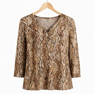 Lexington Avenue Snake Print Plus Size Top With Ring Detail Sz 2X